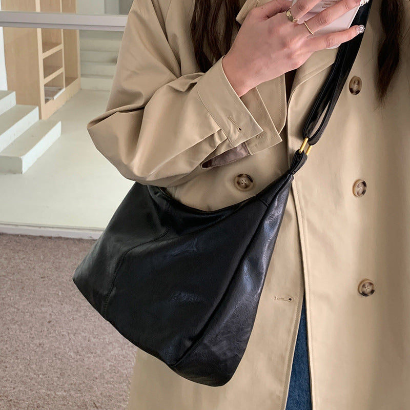 Emma | Classic Leather Mailbag