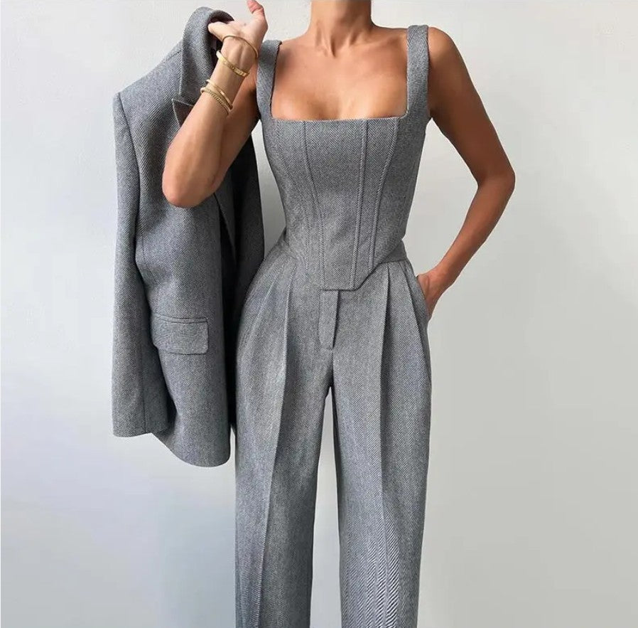 AMELIA | Sophisticated Suit Set